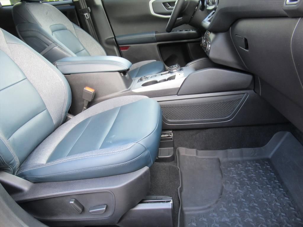 Used 2023 Ford Bronco Sport Outer Banks w/ Tech Package image 9