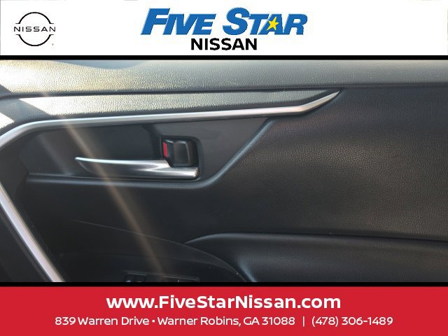 Used 2022 Toyota RAV4 XLE Premium FWD image 14