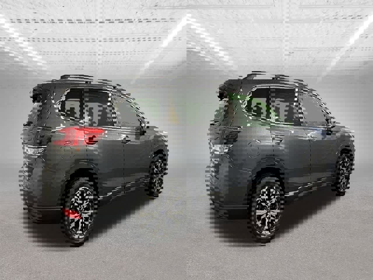 Used 2020 Subaru Forester Limited image 6