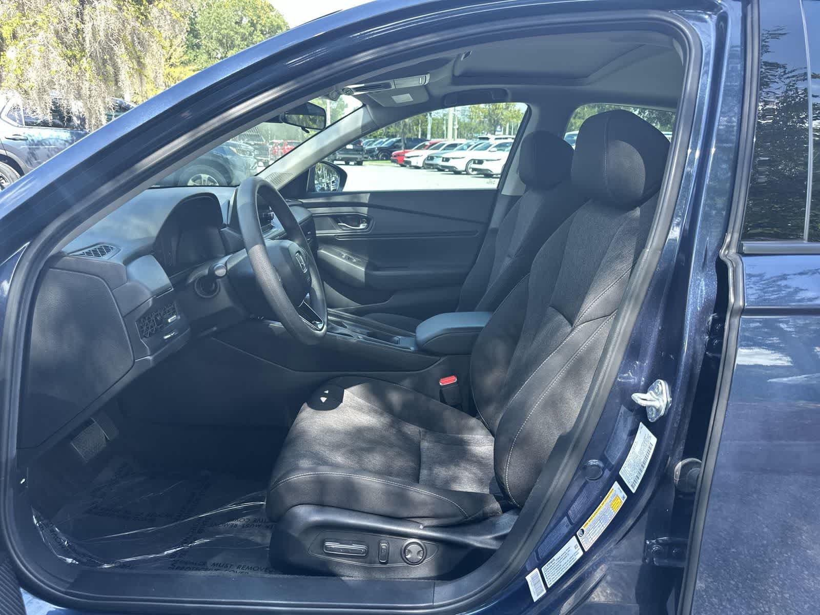 Used 2025 Honda Accord SE image 2