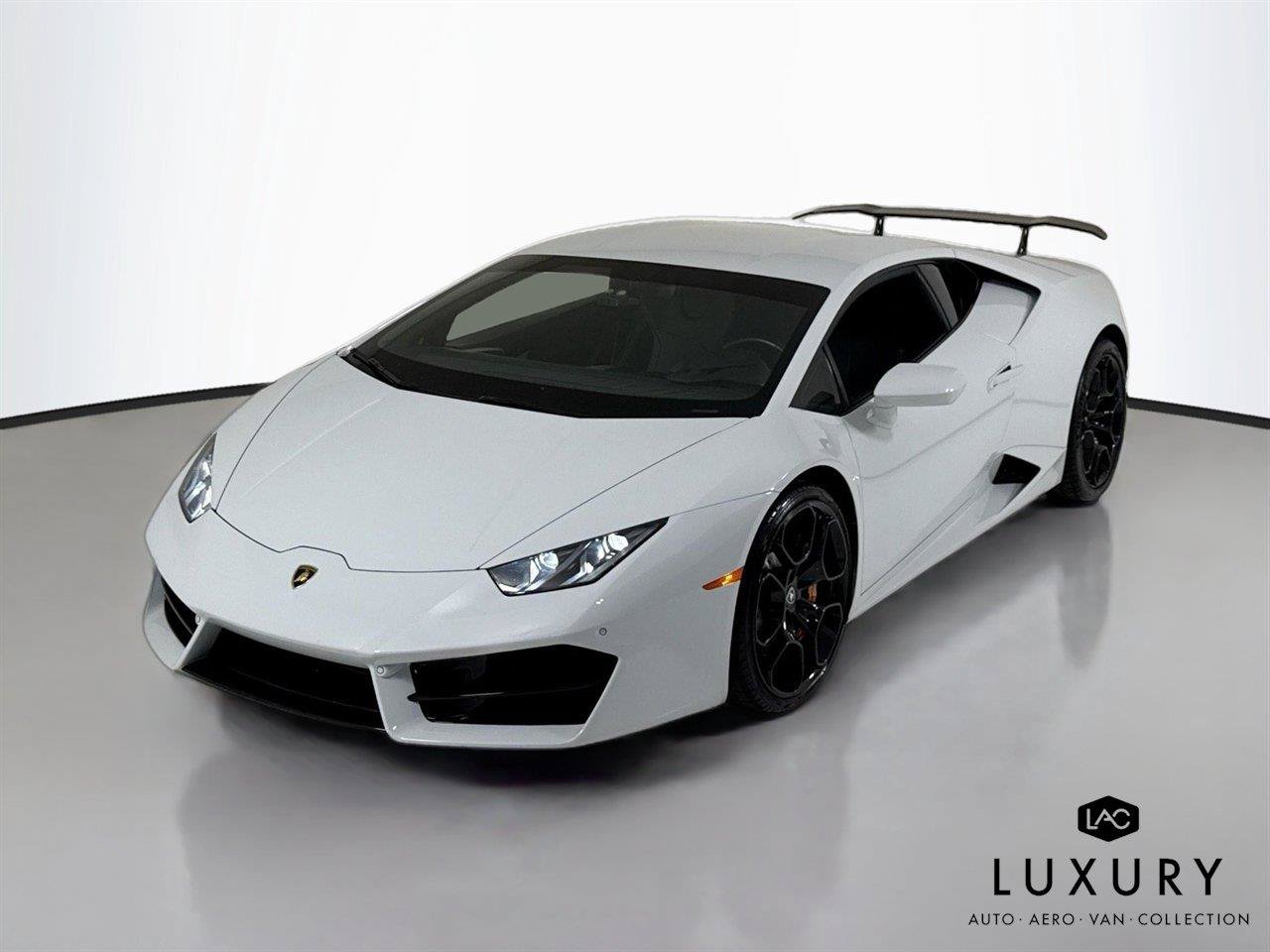 Used 2018 Lamborghini Huracan LP 580-2 RWD image 4