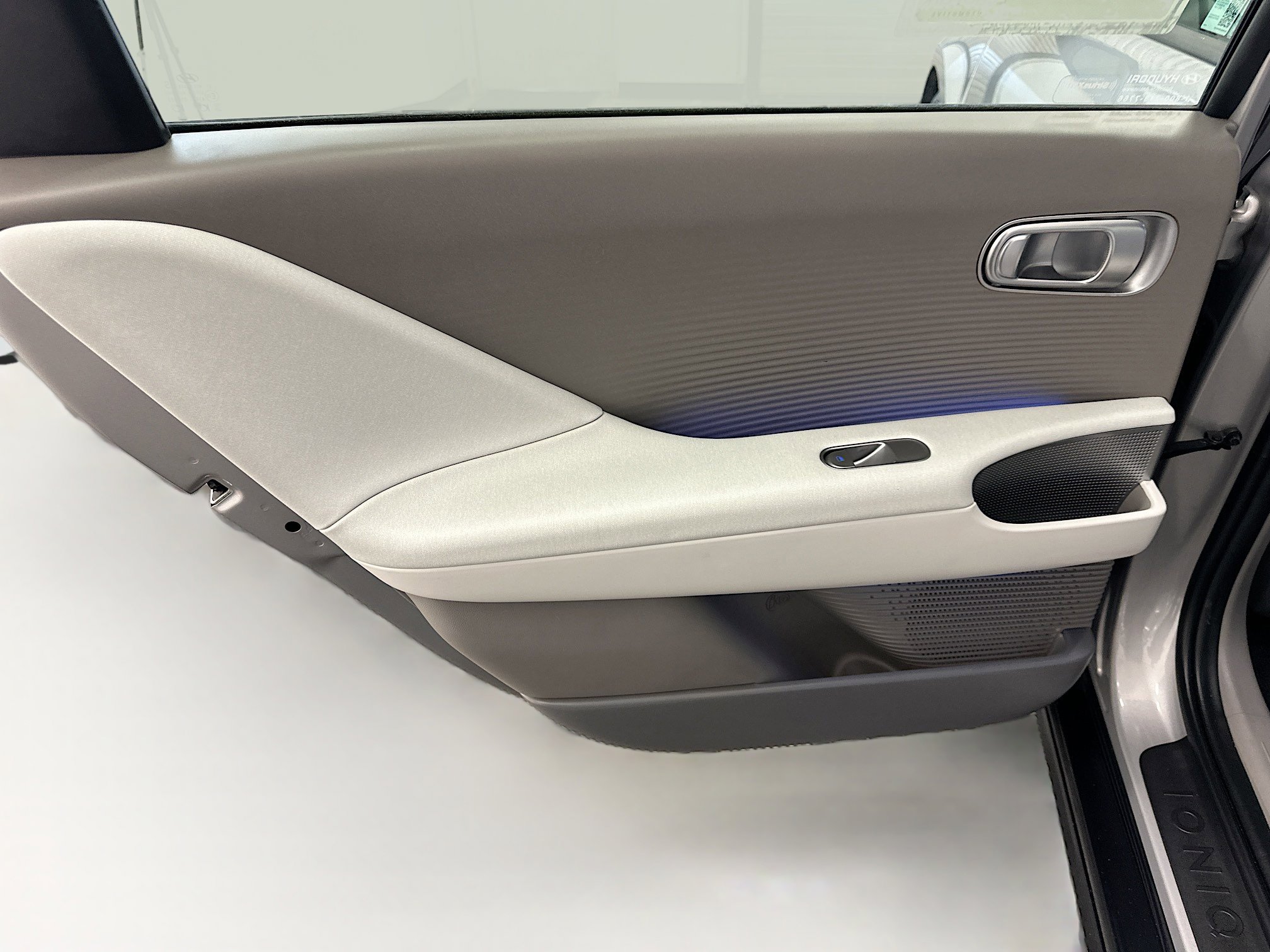 Used 2024 Hyundai Ioniq 6 SEL image 27