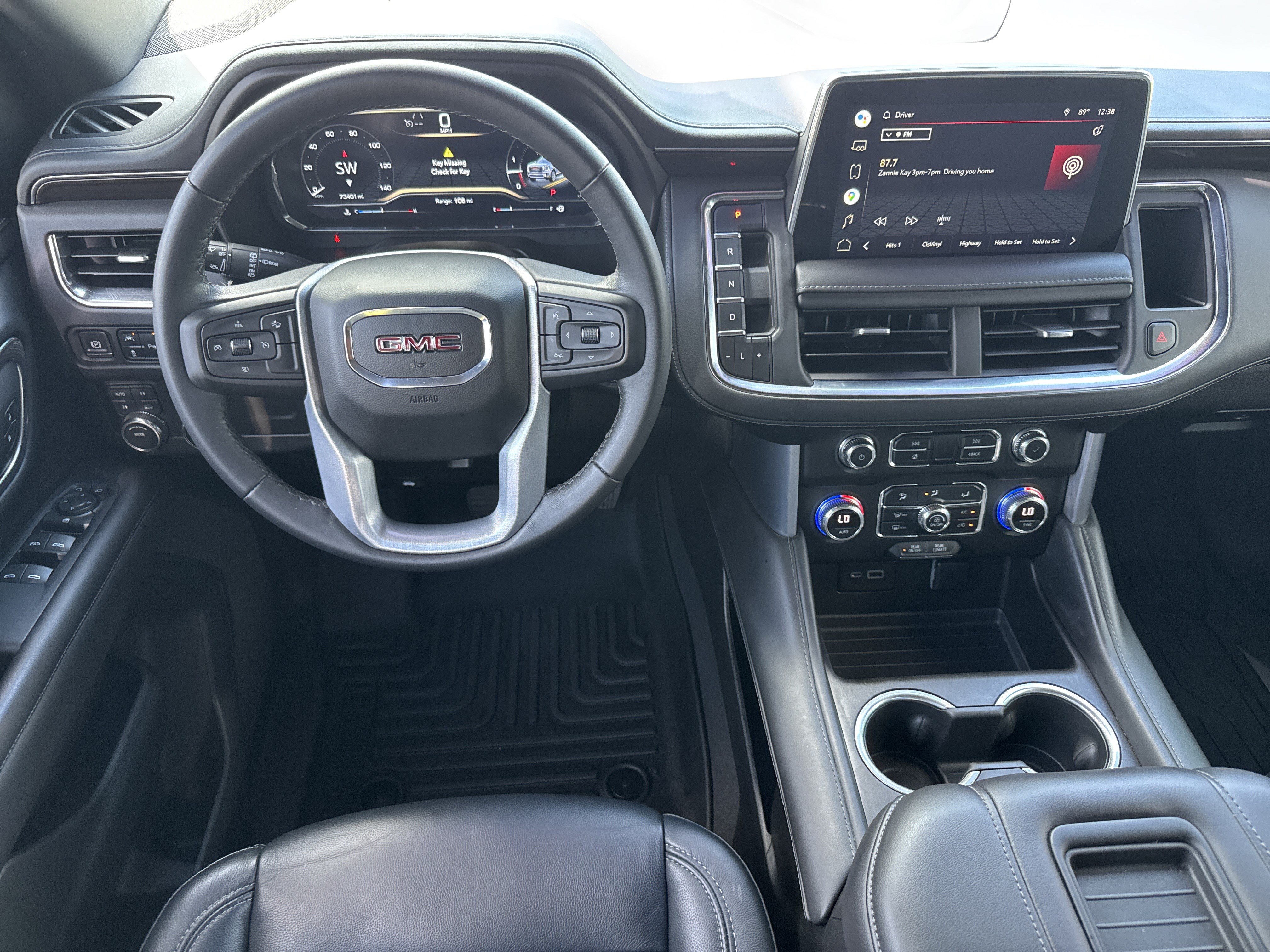 Used 2022 GMC Yukon SLE w/ Gmc Pro Safety Plus Package AWD/4WD image 17