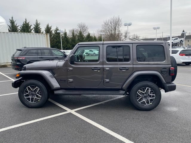 New 2026 Jeep Wrangler Unlimited Sahara AWD/4WD image 4
