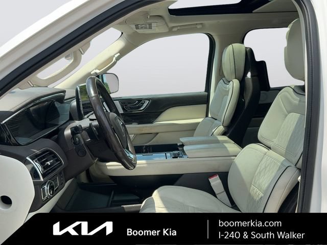 Used 2018 Lincoln Navigator L Black Label w/ Cargo Package AWD/4WD image 19