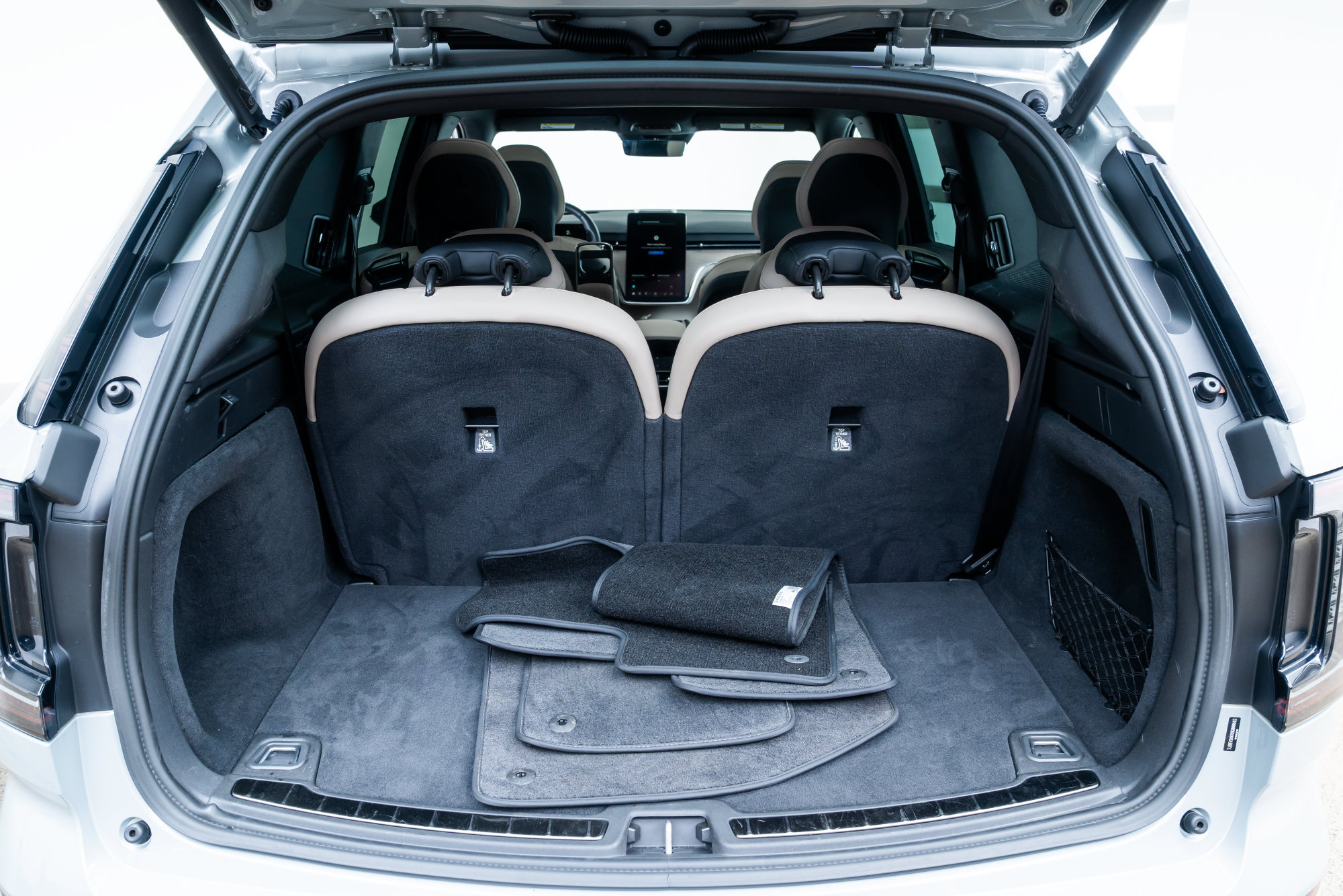Used 2025 Volvo EX90 Plus AWD/4WD image 7