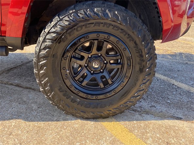 Used 2016 Toyota 4Runner SR5 image 9