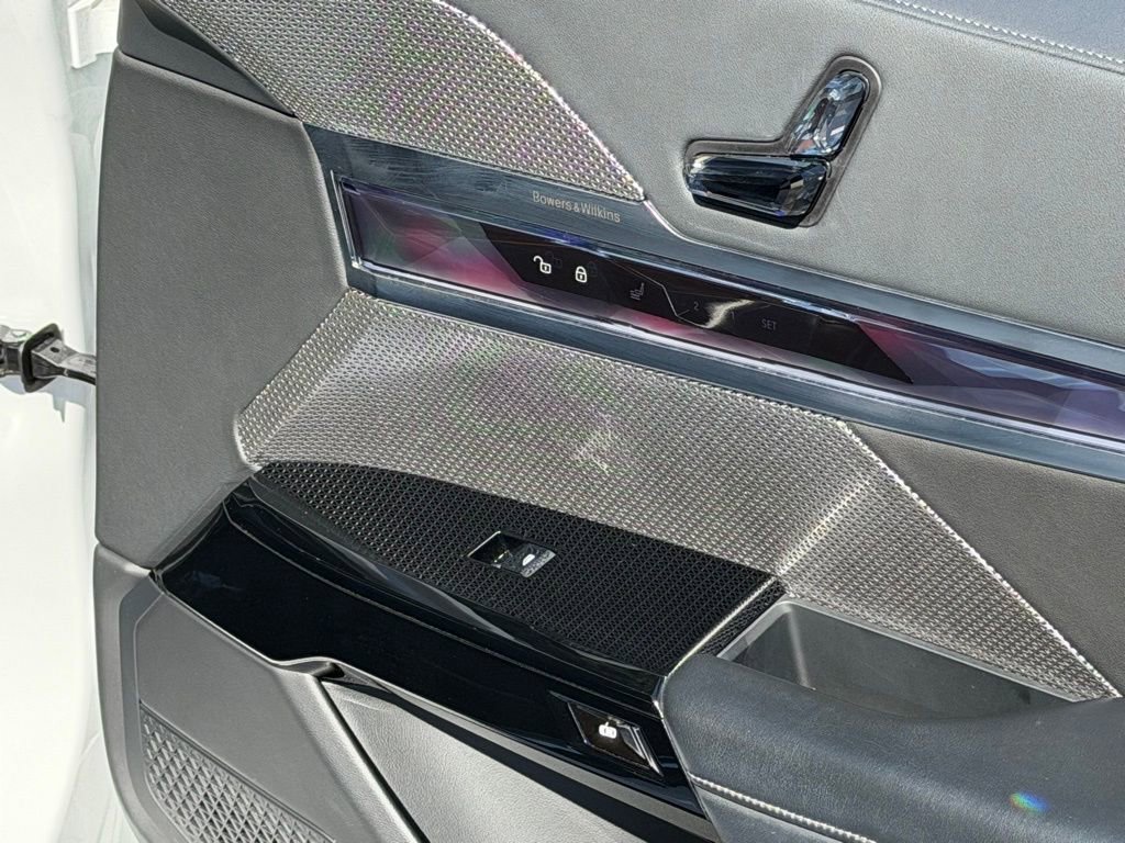 Used 2024 BMW 740i RWD image 38