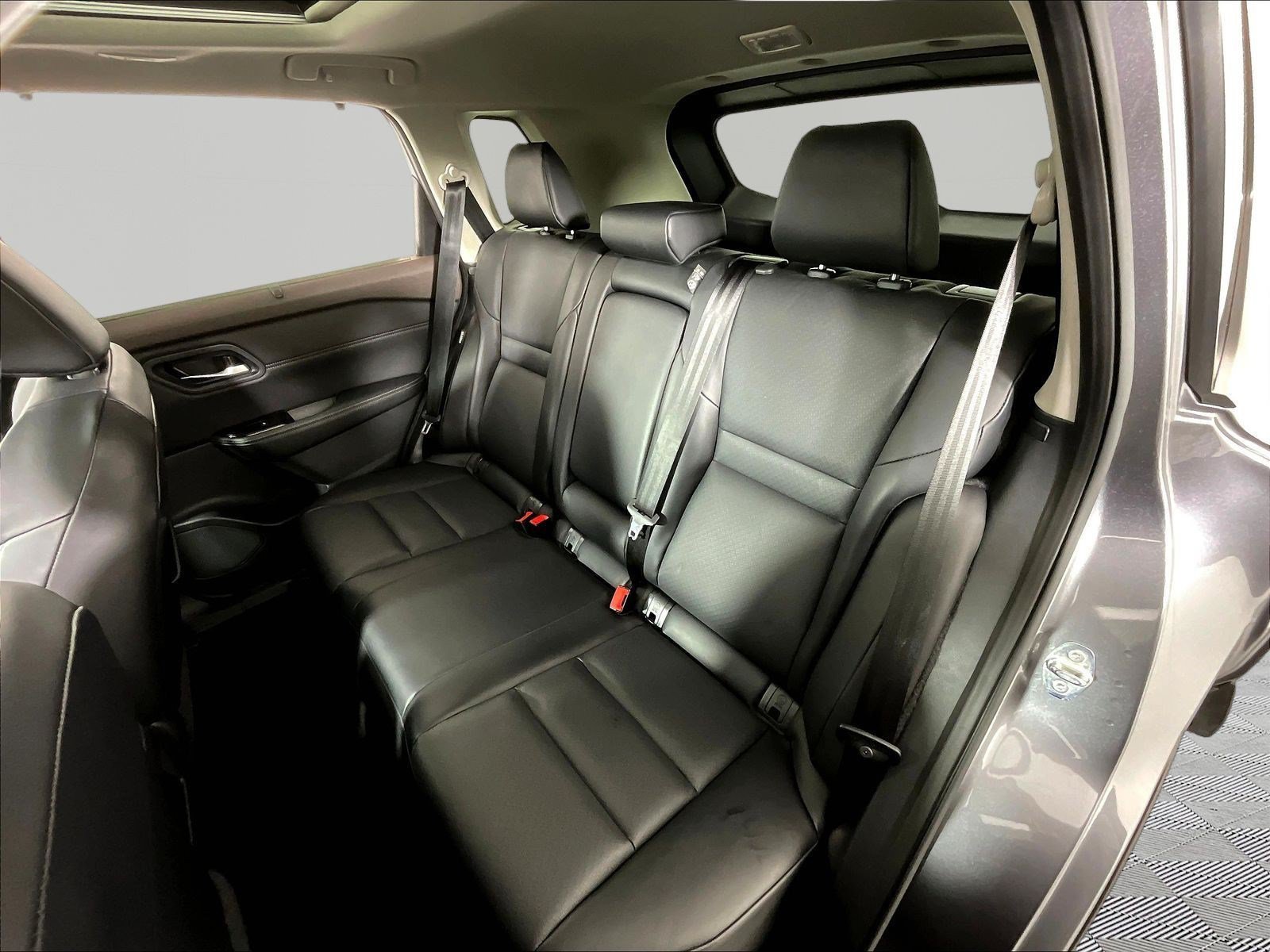 Certified 2023 Nissan Rogue SV w/ SV Premium B Package AWD/4WD image 22