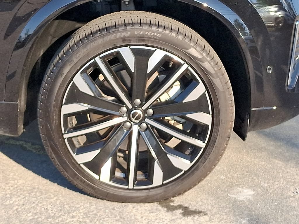 Certified 2026 Volvo XC90 B6 Plus AWD/4WD image 33