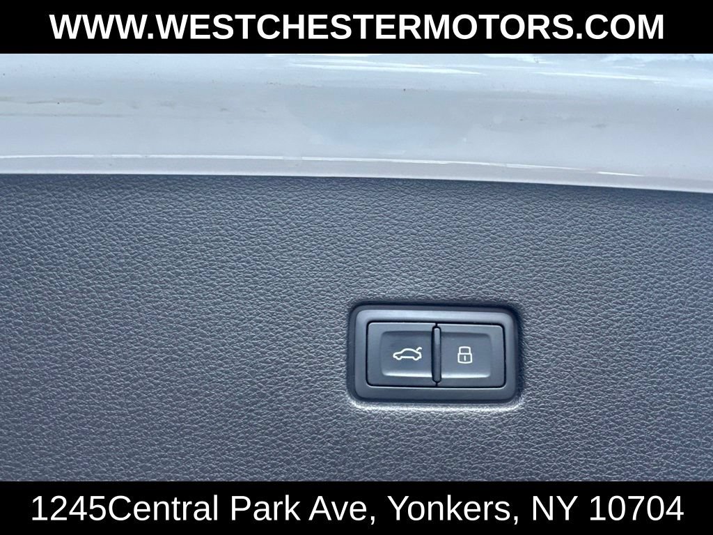 Used 2021 Audi Q8 Premium w/ Black Optic Package AWD/4WD image 24