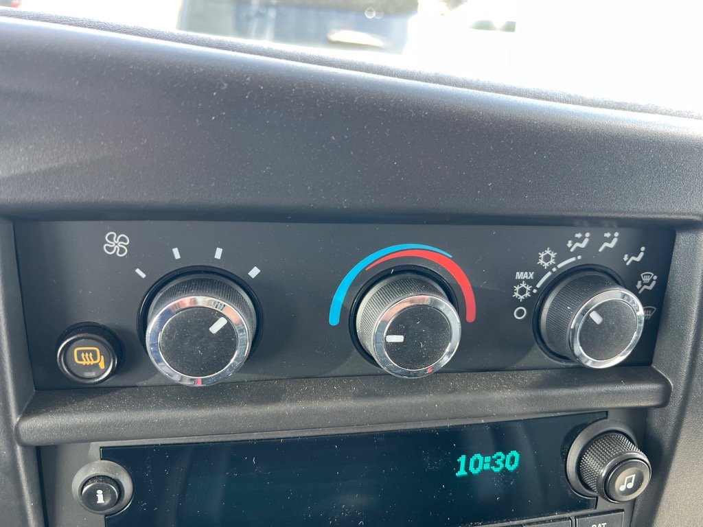 New 2025 GMC Savana 2500 Extended w/ Driver Convenience Package RWD image 9