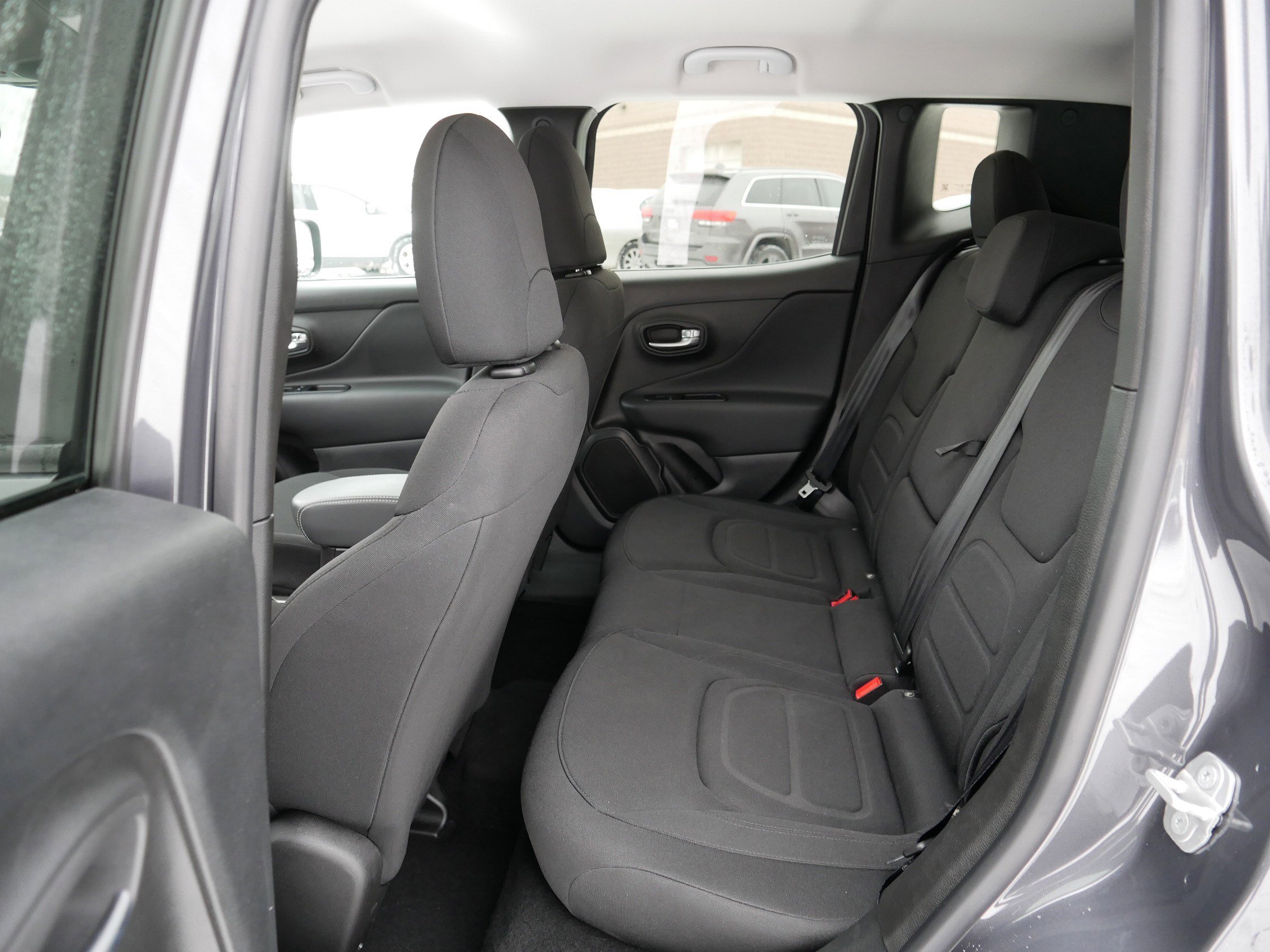 Certified 2022 Jeep Renegade Latitude w/ Convenience Group image 36