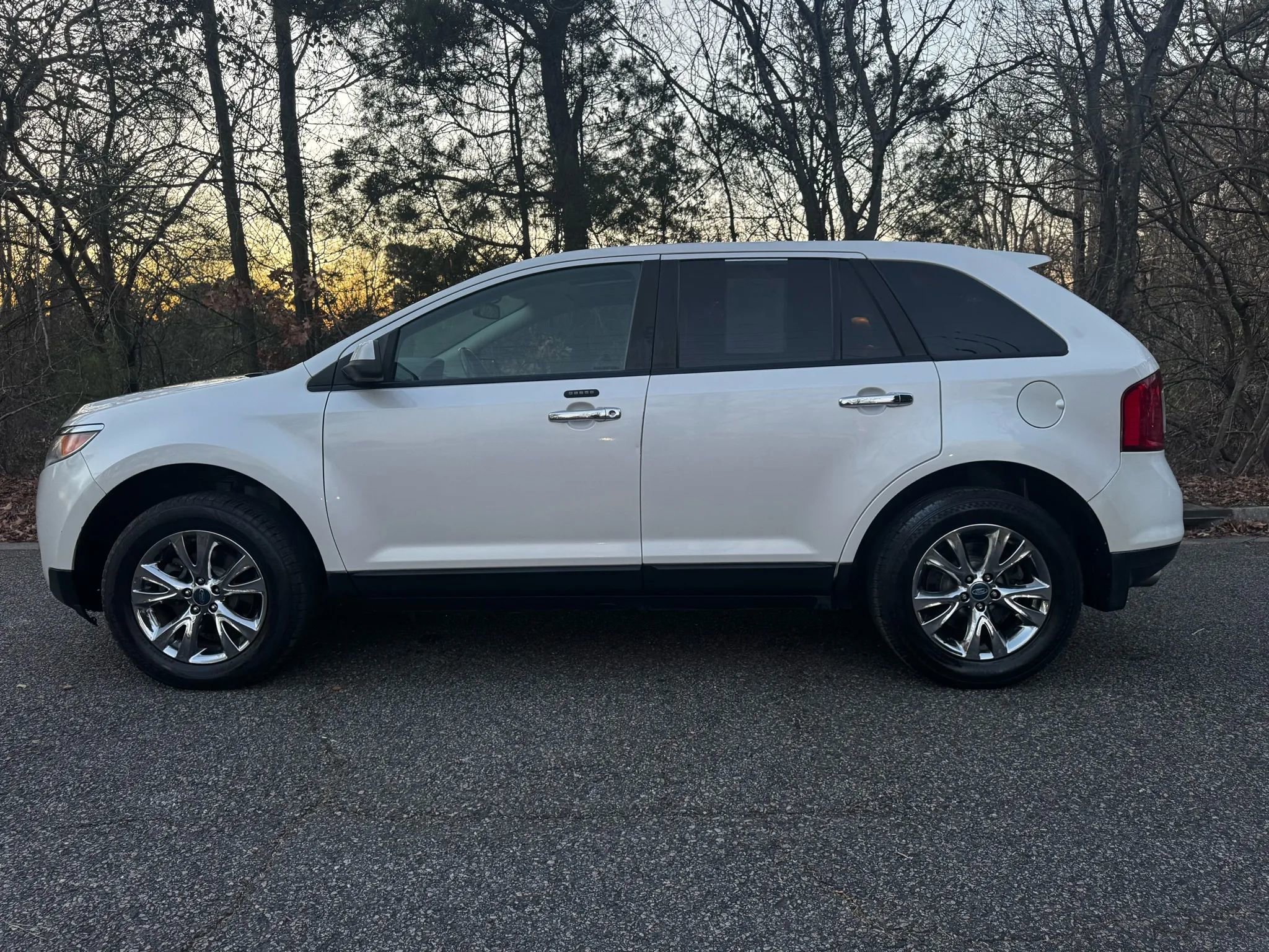 Used 2011 Ford Edge SEL w/ 202A Rapid Spec Order Code image 3