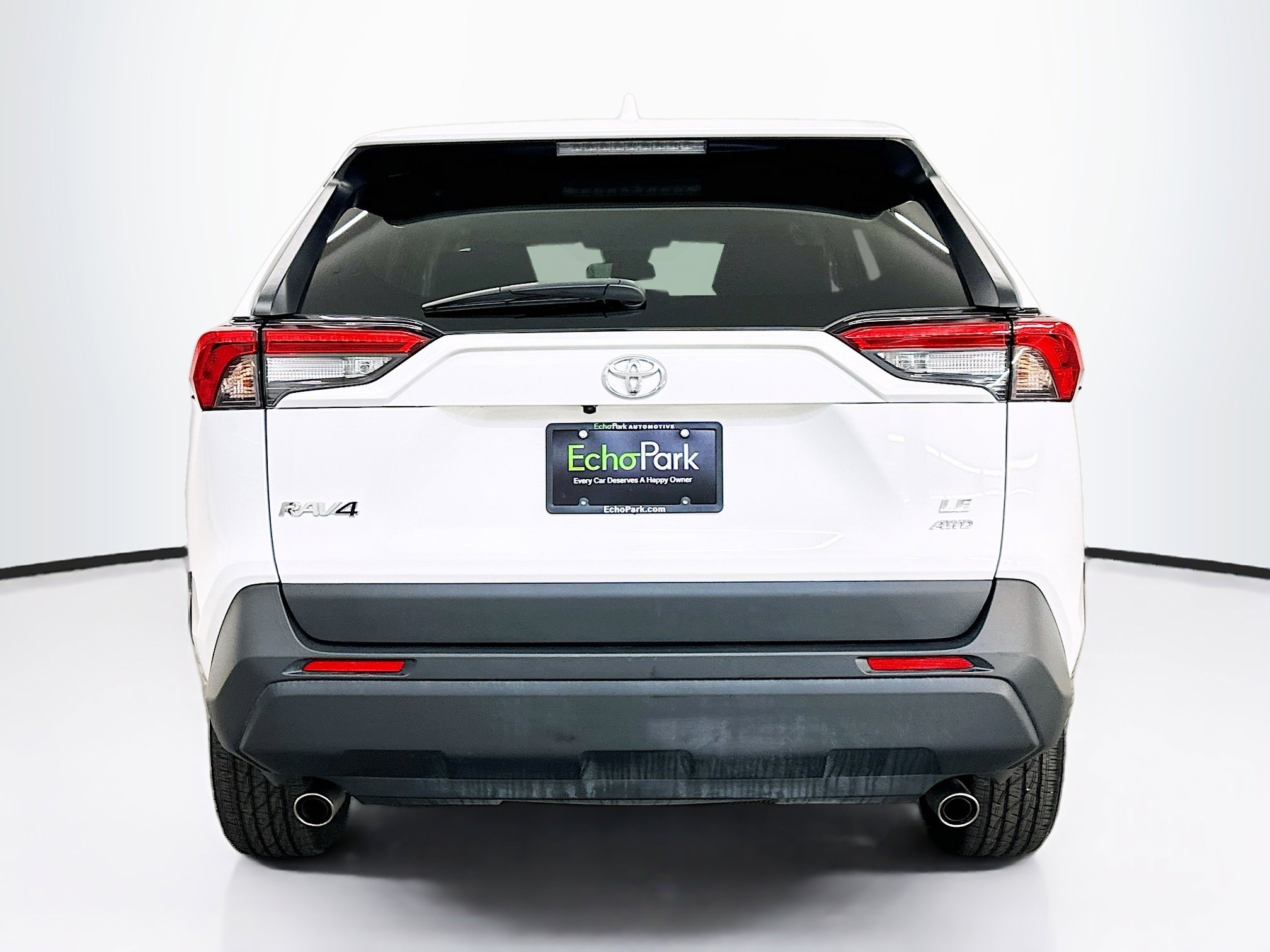 Used 2025 Toyota RAV4 LE image 7