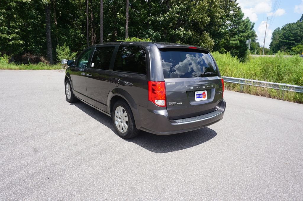 Used 2019 Dodge Grand Caravan SE FWD image 18