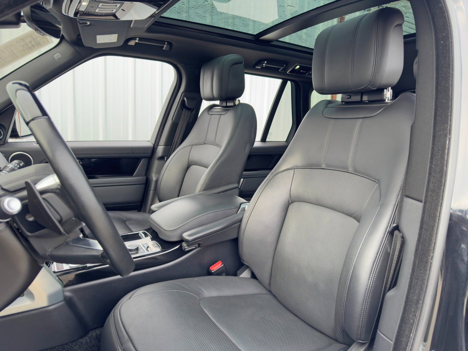 Used 2020 Land Rover Range Rover HSE image 45