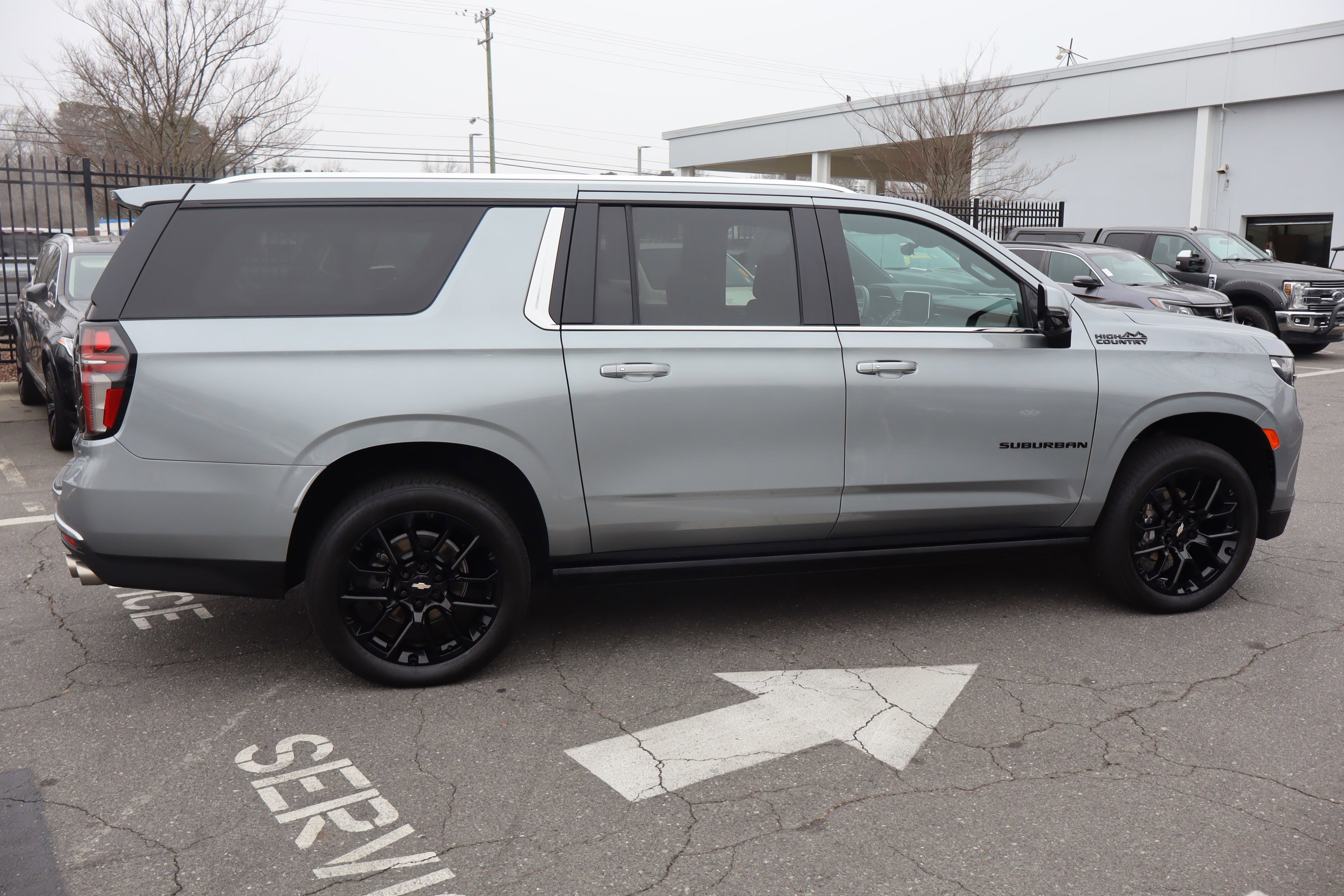 Certified 2024 Chevrolet Suburban High Country image 11