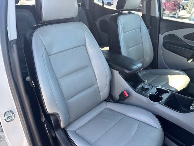 Used 2022 GMC Terrain SLT AWD/4WD image 32