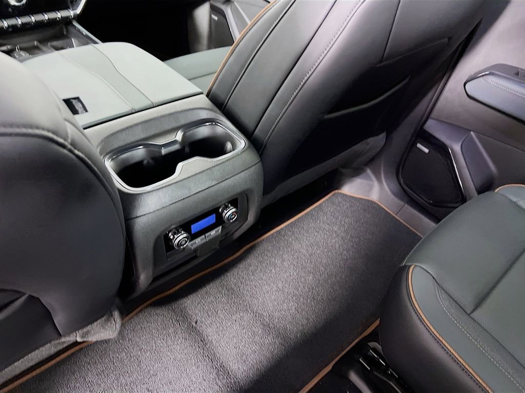 New 2026 GMC Acadia AT4 w/ Super Cruise Package image 26