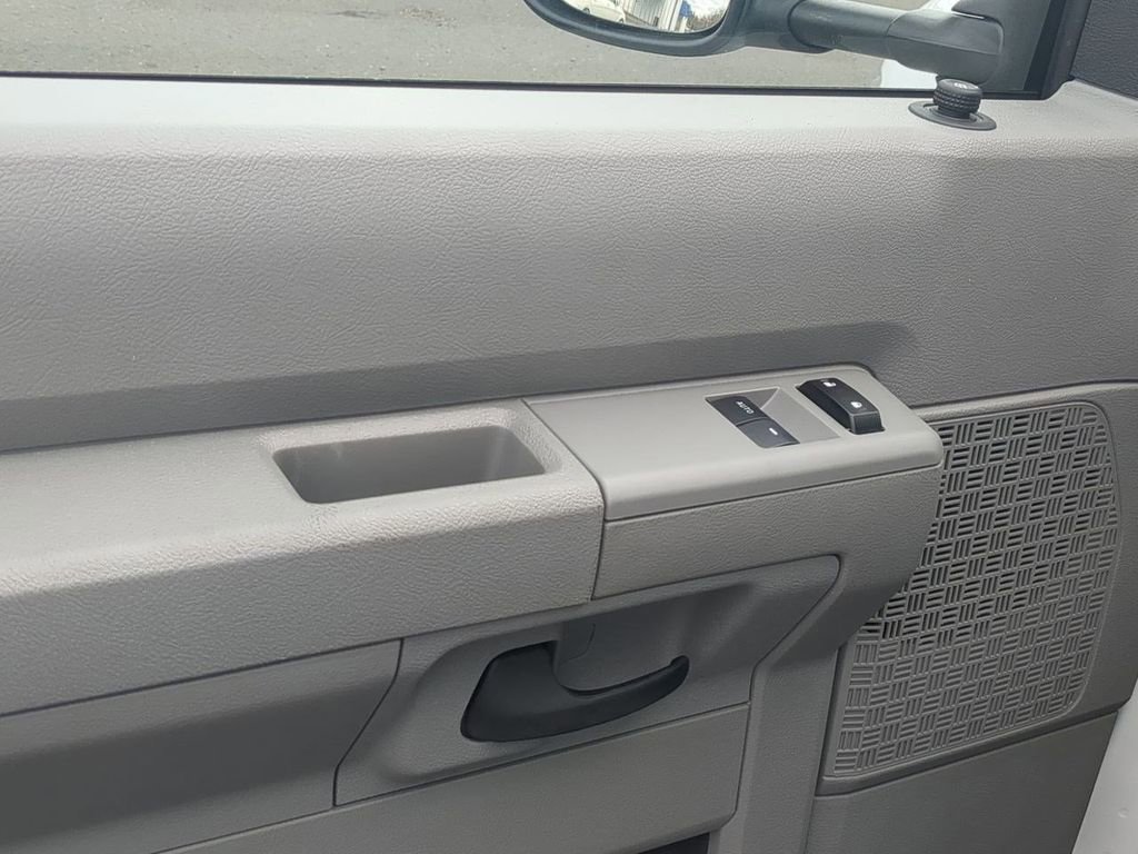 New 2024 Ford E-350 and Econoline 350 Super Duty w/ Power Windows & Locks Group RWD image 10