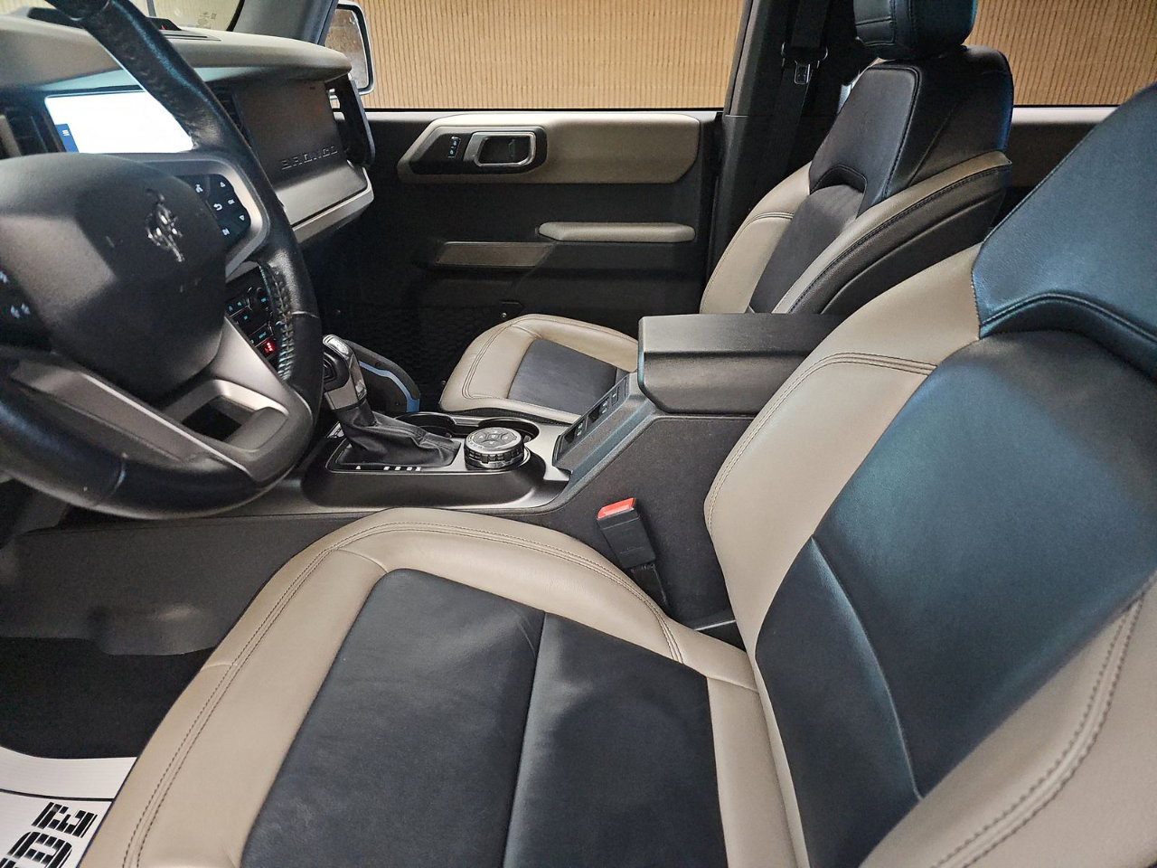 Used 2022 Ford Bronco Wildtrak image 8