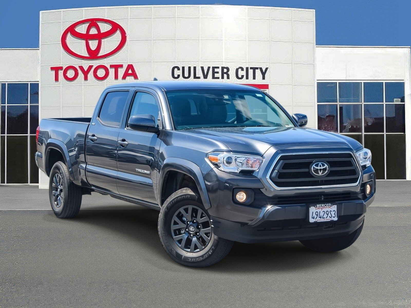 Used 2023 Toyota Tacoma SR5 image 1