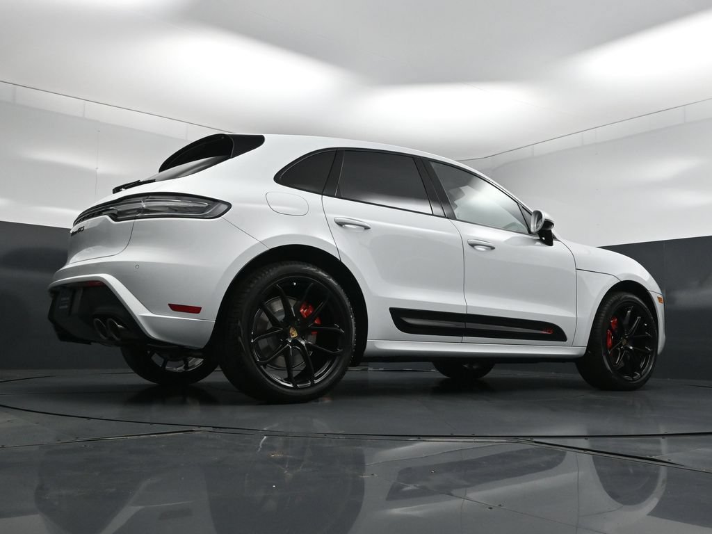 New 2026 Porsche Macan GTS AWD/4WD image 27