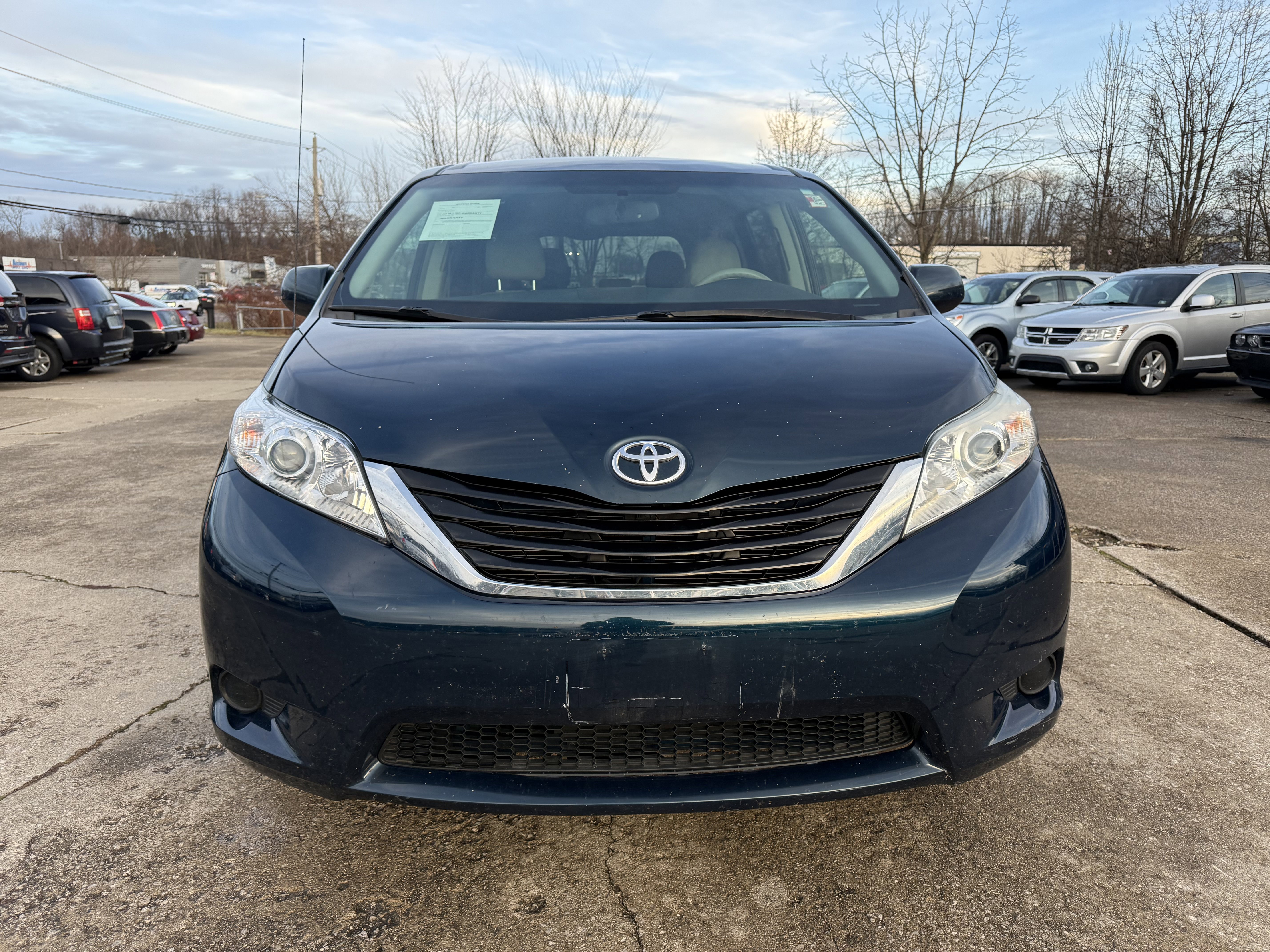 Used 2011 Toyota Sienna LE image 8