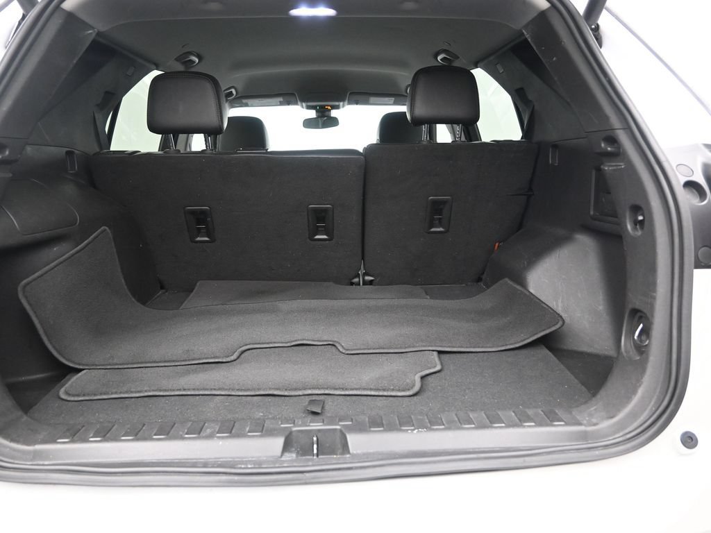 Used 2024 Chevrolet Equinox Premier FWD image 16