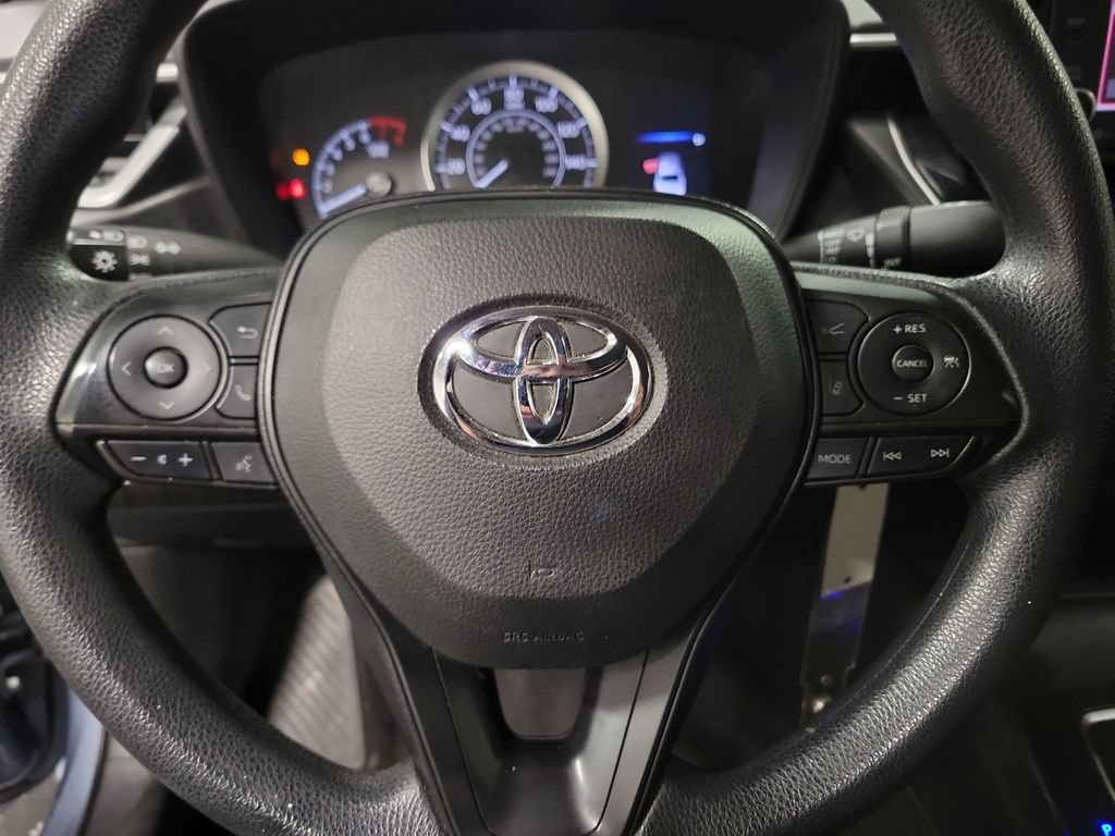 Used 2022 Toyota Corolla LE FWD image 22