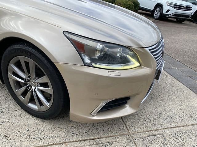 Used 2014 Lexus LS 460 AWD image 16