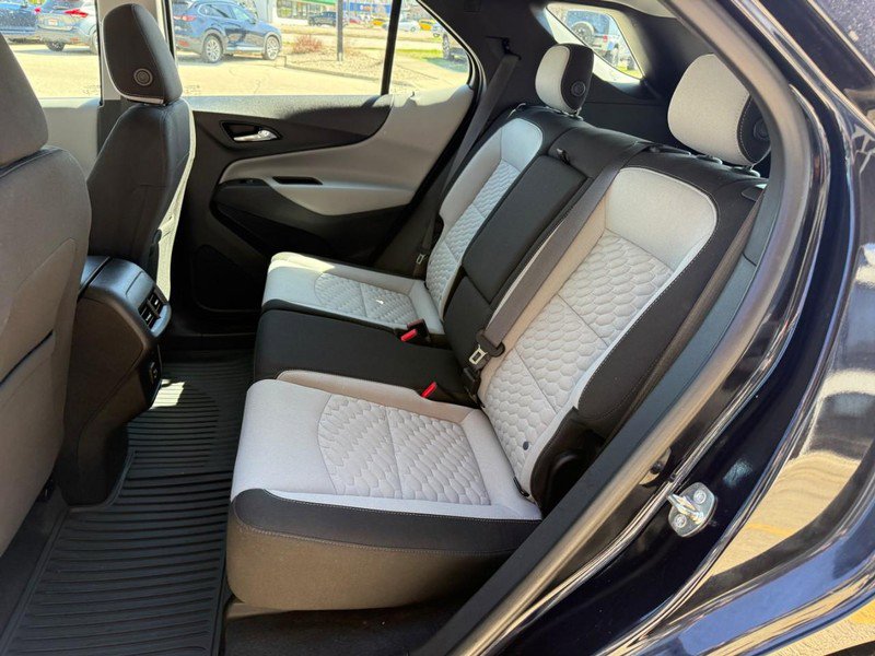 Used 2020 Chevrolet Equinox LS AWD/4WD image 11