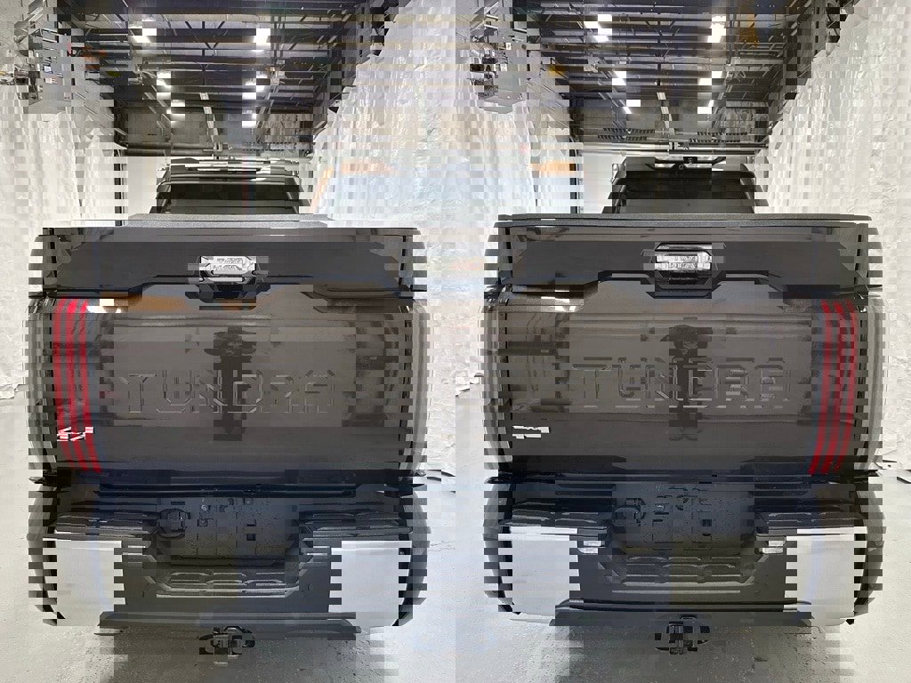 Used 2024 Toyota Tundra Limited image 6