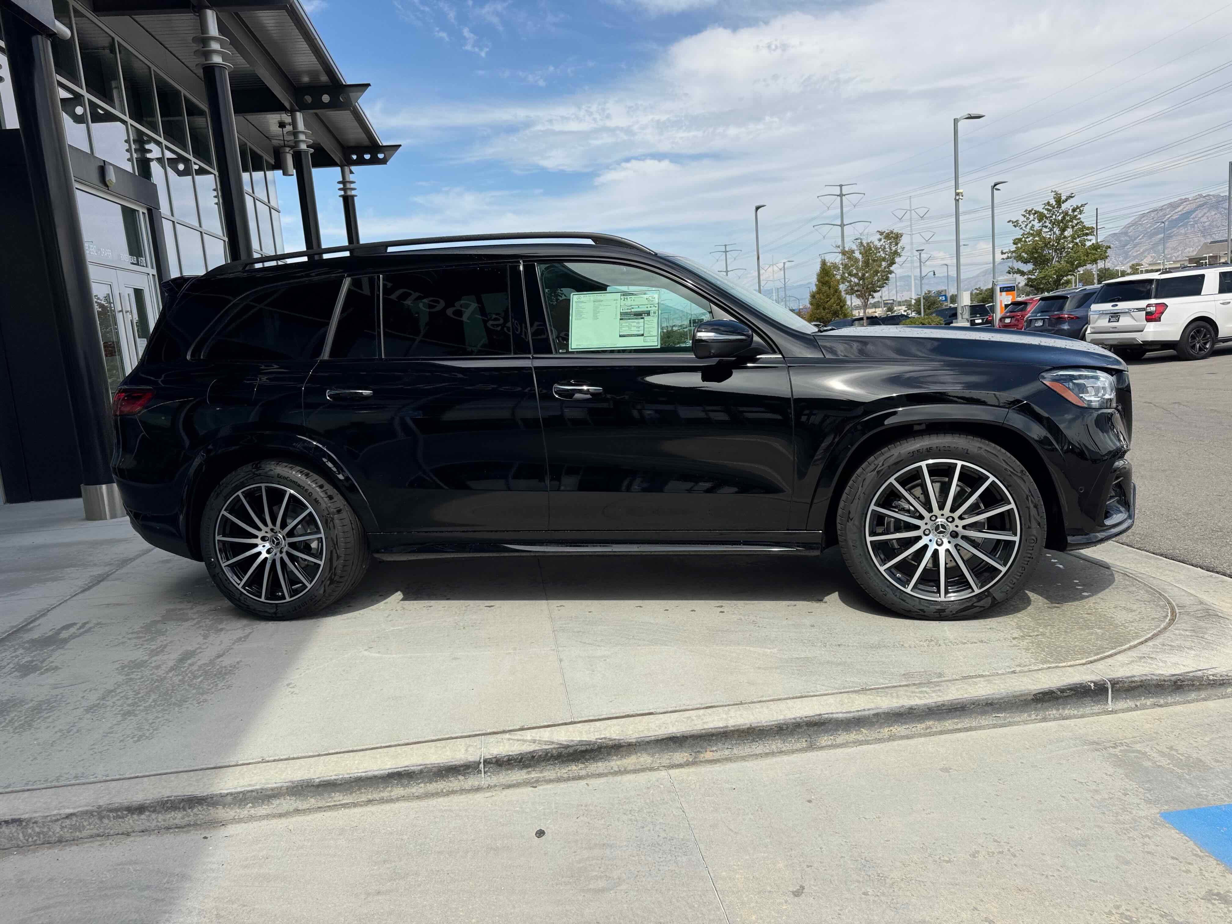 New 2025 Mercedes-Benz GLS 450 4MATIC image 9