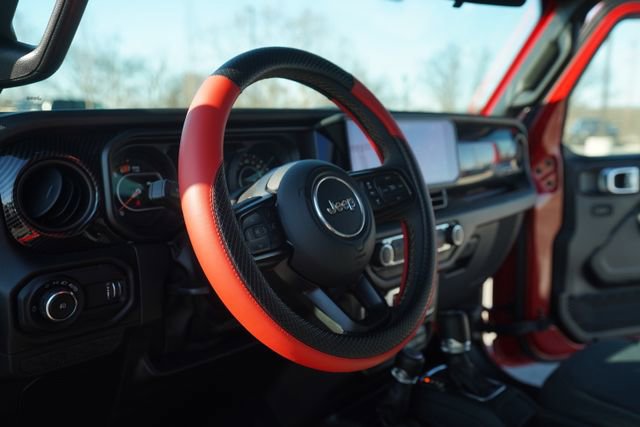 Used 2024 Jeep Wrangler Sport S image 19