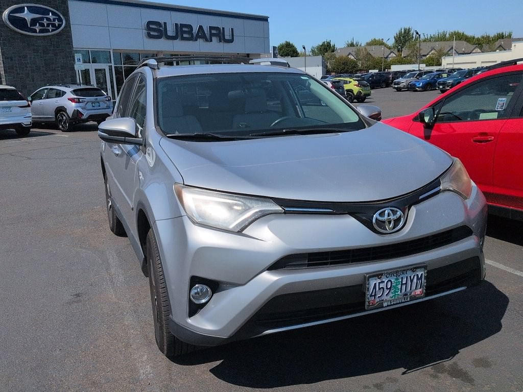 Used 2016 Toyota RAV4 XLE AWD/4WD image 3