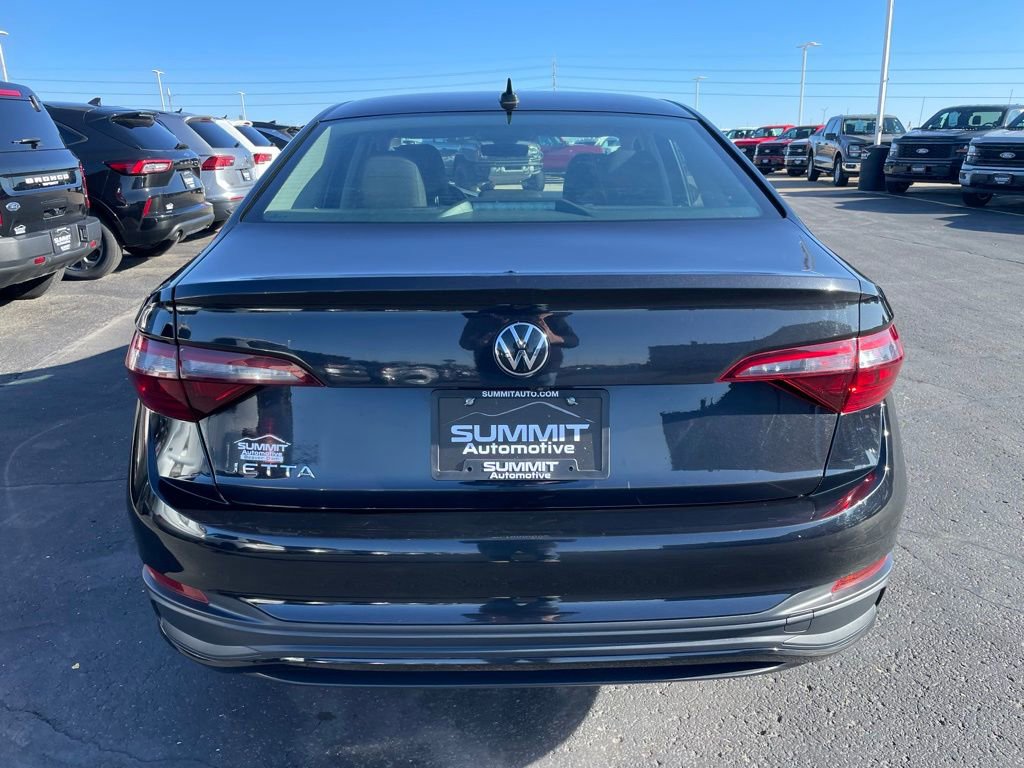 Used 2024 Volkswagen Jetta S image 27
