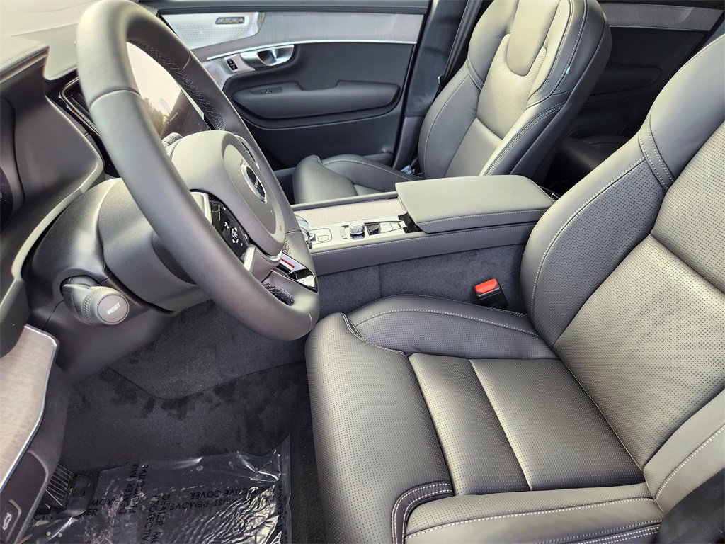 New 2026 Volvo XC90 B6 Ultra w/ Lounge Package image 6
