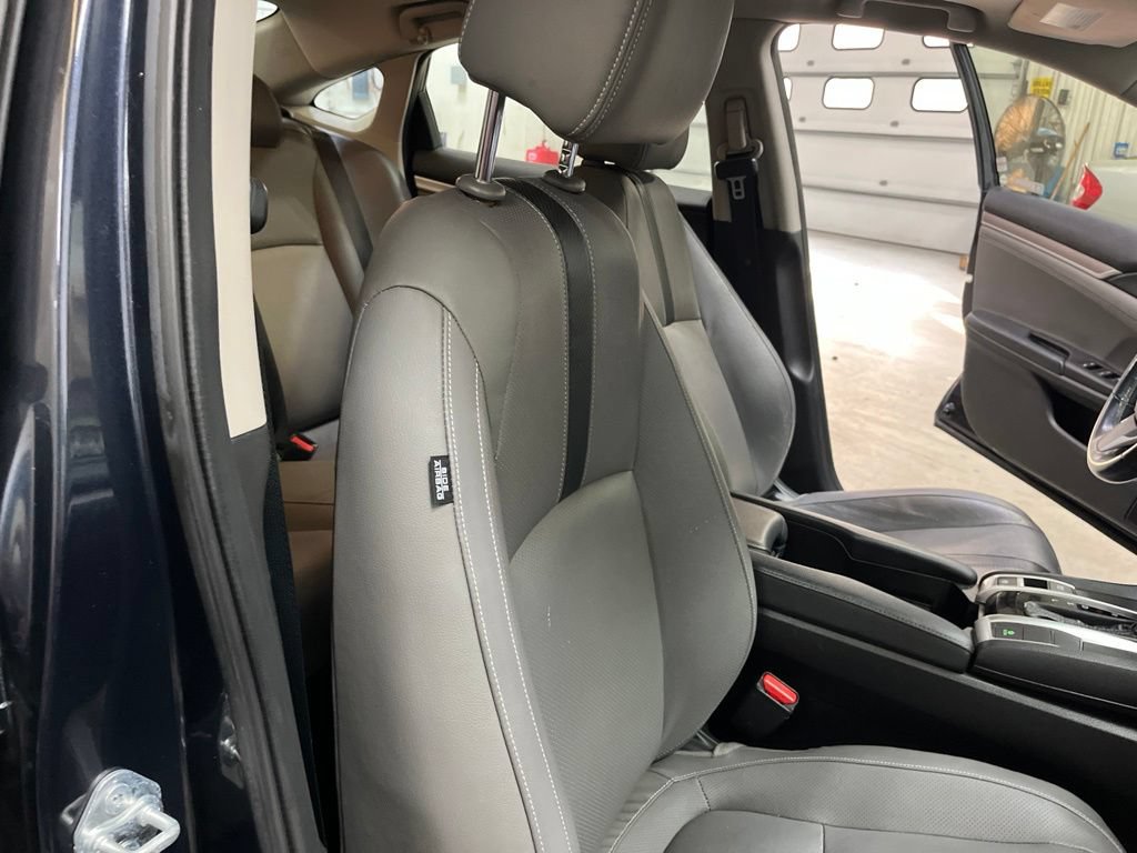Used 2018 Honda Civic Touring image 28