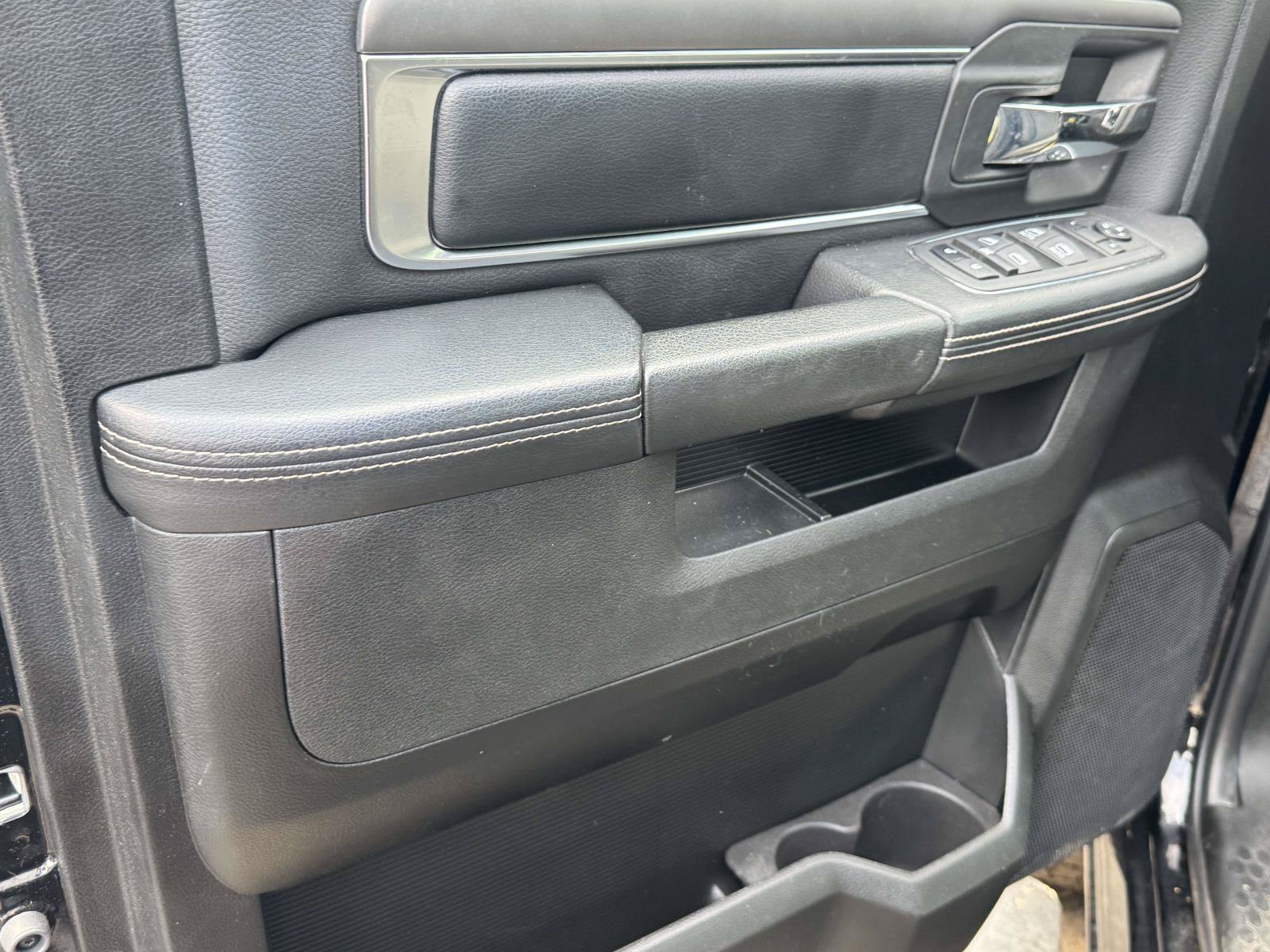 Used 2022 RAM 1500 Warlock AWD/4WD image 28