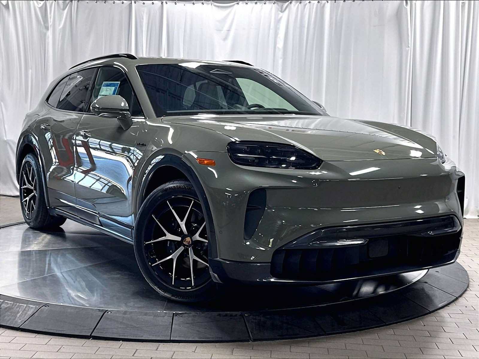 New 2026 Porsche Cayenne Electric AWD/4WD image 9