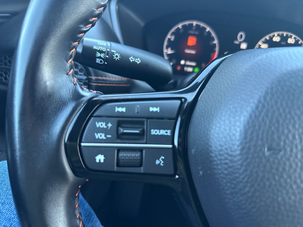 Certified 2025 Honda HR-V Sport image 24