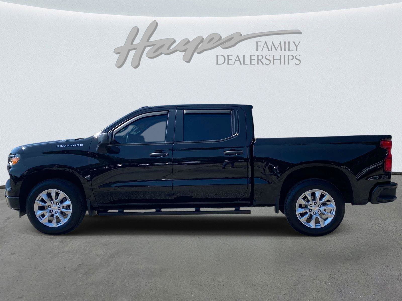 Used 2024 Chevrolet Silverado 1500 Custom image 9
