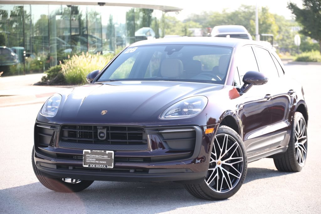 Certified 2026 Porsche Macan AWD/4WD image 9