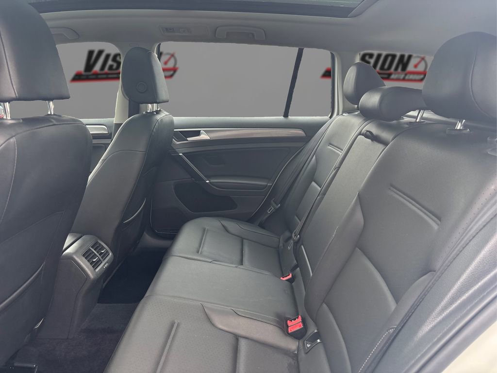 Used 2018 Volkswagen Golf Alltrack SE image 10