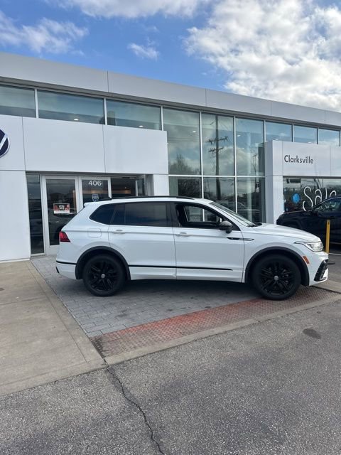 Used 2022 Volkswagen Tiguan SE R-Line image 5