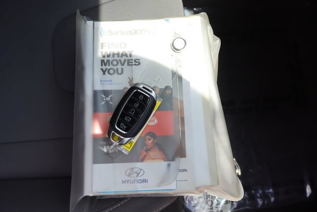 Used 2022 Hyundai Elantra SEL w/ Convenience Package FWD image 50