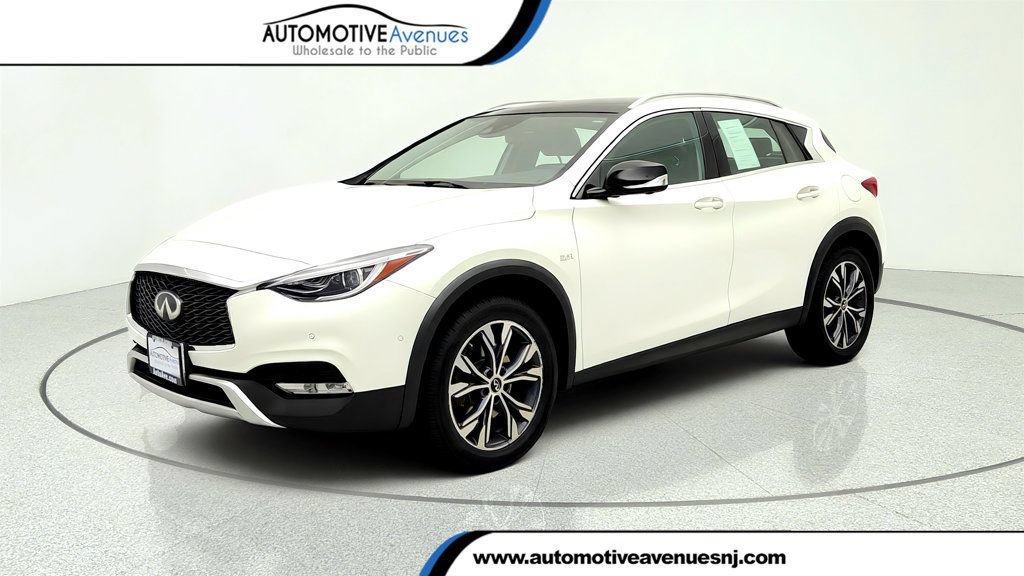 Used 2018 INFINITI QX30 Premium w/ Technology Package