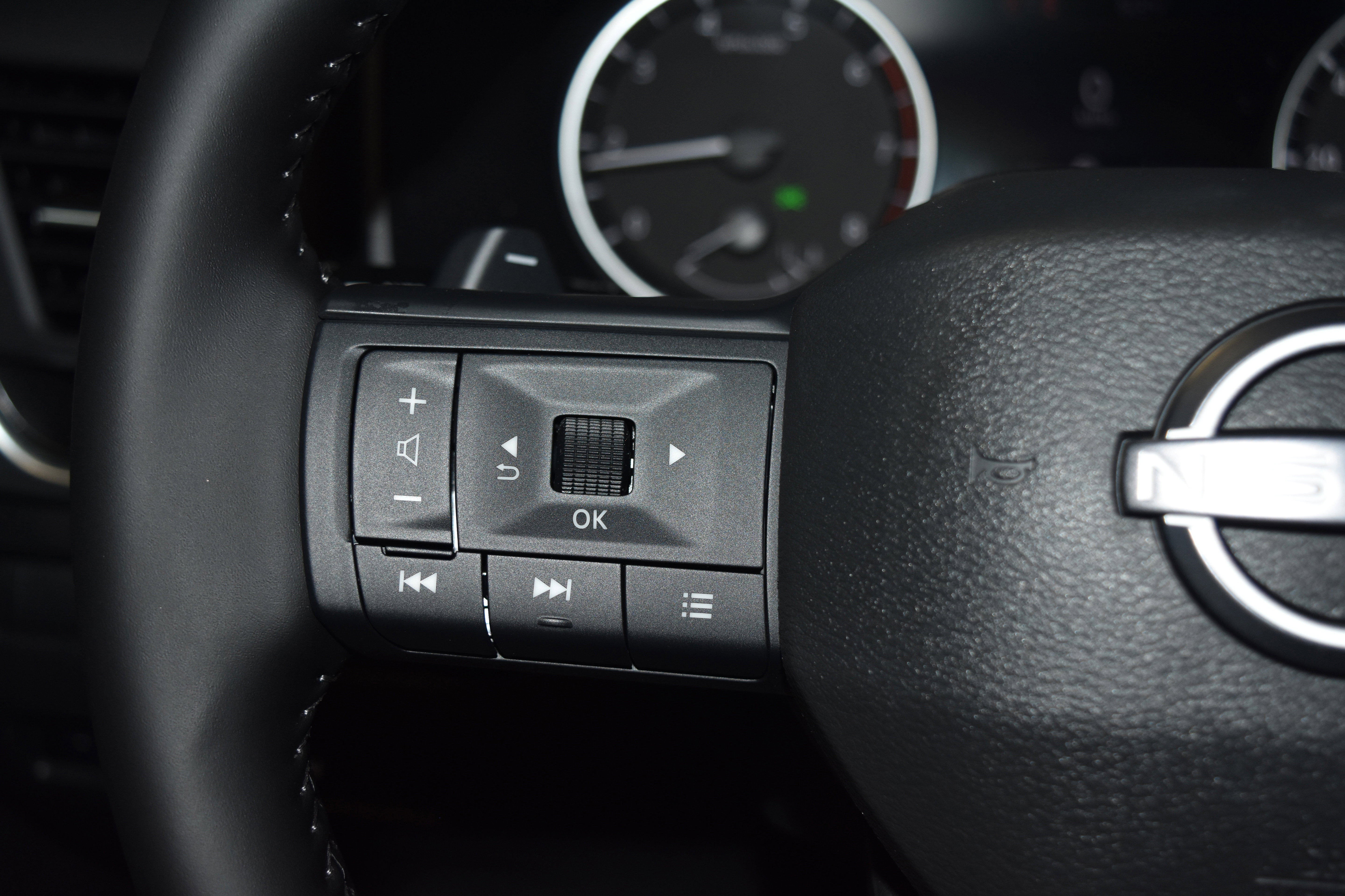 New 2026 Nissan Rogue SV w/ SV Premium Package image 6